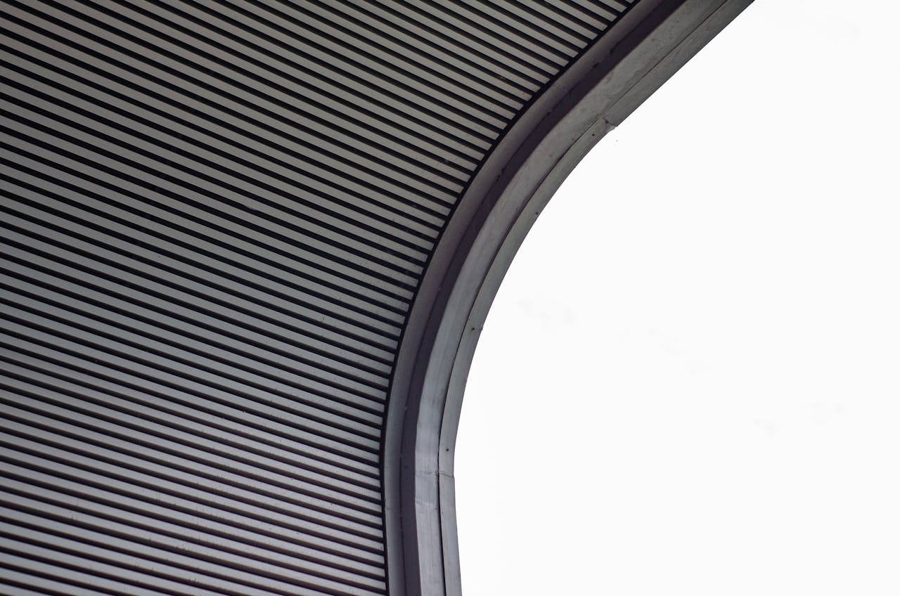 Close-up of modern metal architecture showcasing curved design in Belém, Brazil.